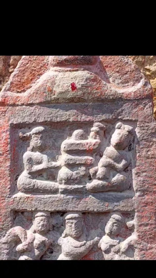 वीरगळ महाराष्ट्राची परंपरा त्र्यंबकेश्वर मंदिर सासवड