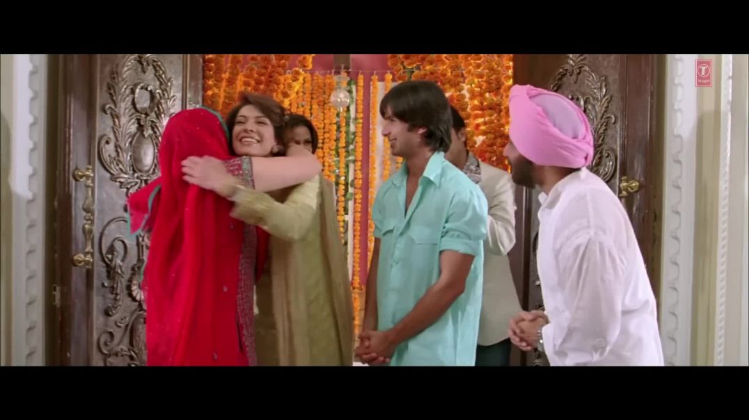 ⁣Full Video_ Mauja Hi Mauja _ Jab We Met _ Shahid kapoor_ Kareena Kapoor _ Mika Singh _  Pritam(1080P