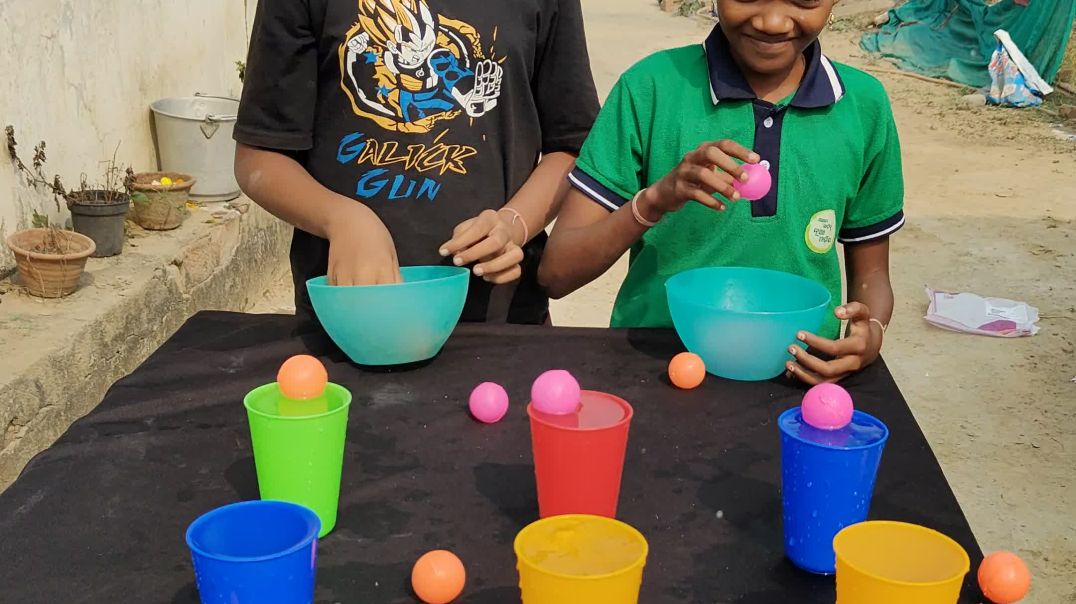 Glass ke upper ball rakhna hai