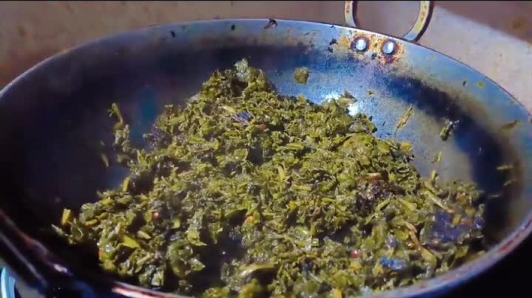 ⁣Saag toda makki da