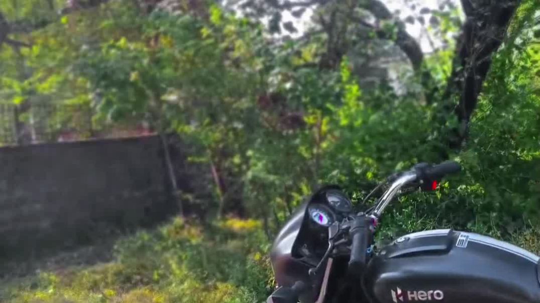 ⁣Bike ka look dikho