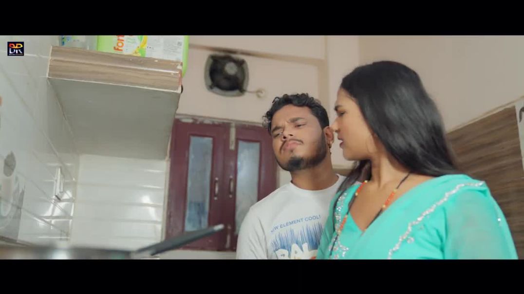 ⁣#video _ चाय गरम करी कि राजा जी रऊरा के _ #bullet Raja, #srishti Bharti _ Bhojpuri Song 2025