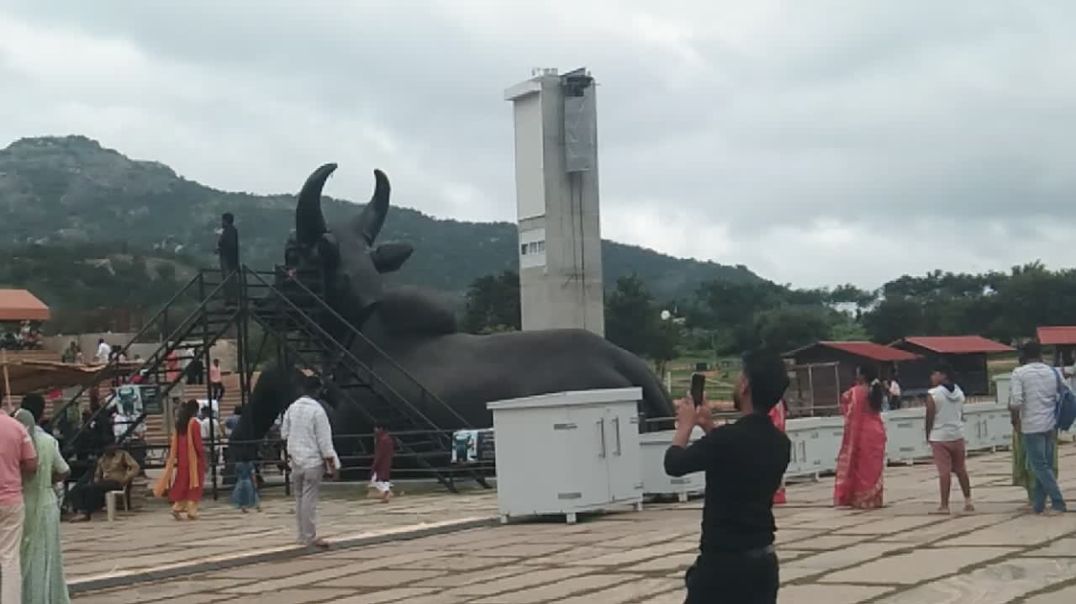 ⁣#video देखिए शिव जी की सबसे बड़ी मूर्ति #ishatemple #chikabalapur #adiyogi