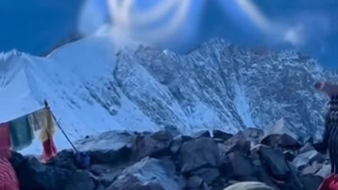 ⁣Shiv Ji Prakat Video on Kailash | Kailash Par Shiv Darshan Viral Clip | Mahadev Miracle Scene