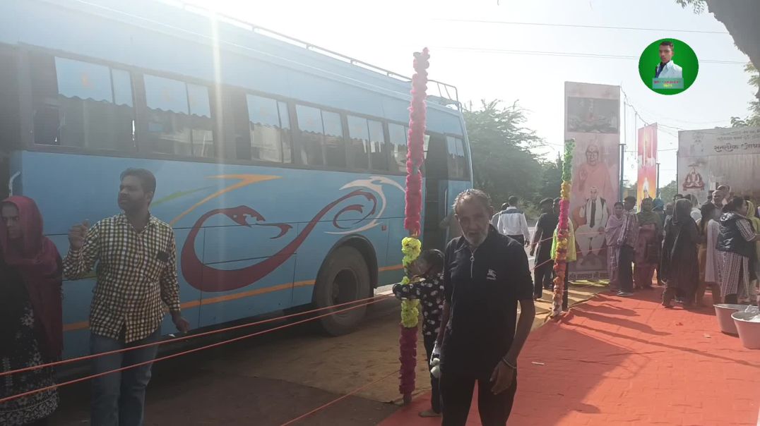 ⁣सतलोक आश्रम में पहुंचा श्रद्धालुओं का भीड़