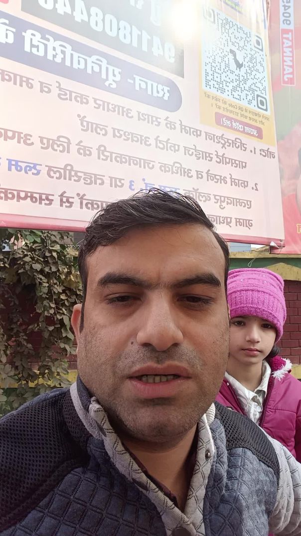 Apne Ganw mei Dawat khane aaye