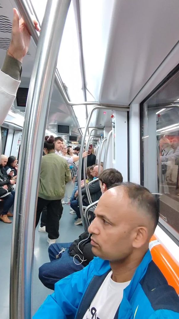 Roma Termini - Rome का Railway Station | Namaste Italy #romerailway #namasteitaly