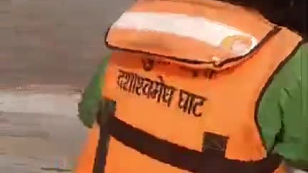 ⁣Ganga Rever boating varanasi