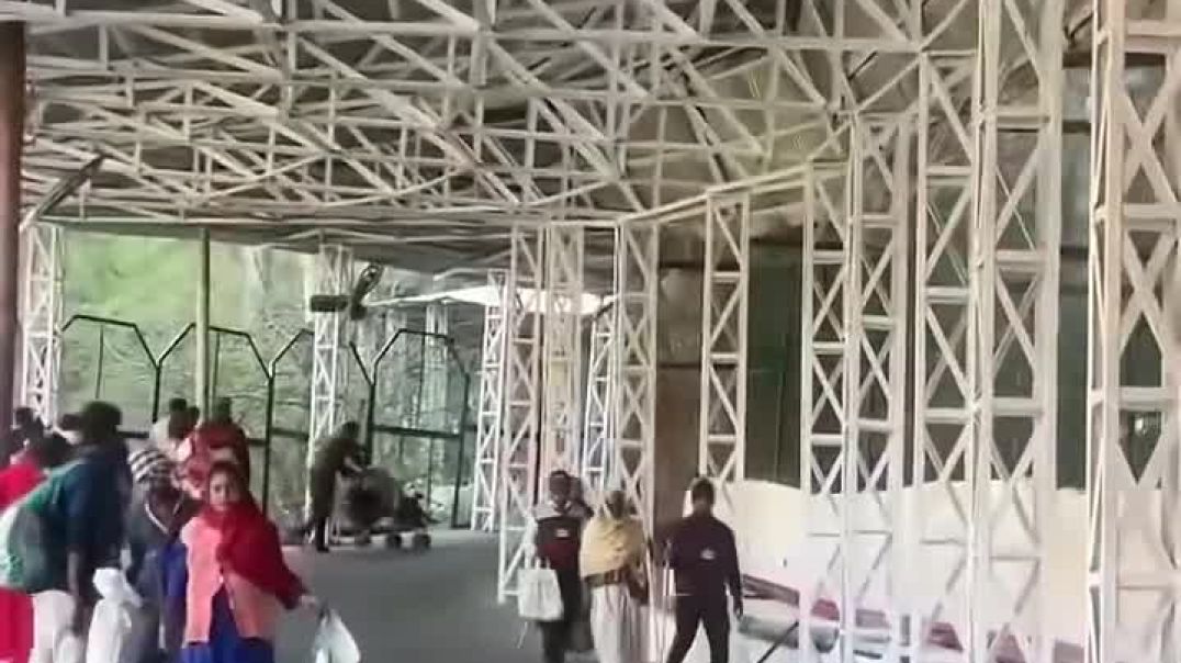 ⁣जय माँ वैष्णो देवी #vaishnodevidairies #vaishnodevi #shortsvideo #viral #viralvideo #yatra#maa#short