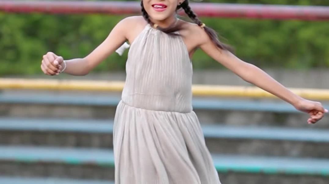 ⁣Hero tu Mera Hero hai