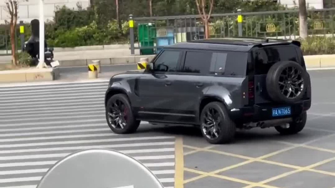 Land_Rover_Defender_–_The_Beast_in_Royal_Armor_😎🔥#automobile_#landrover_#defender_#defender110(1080p)