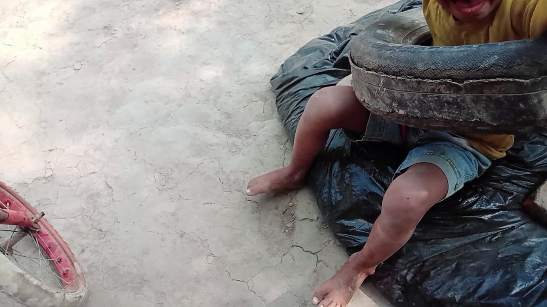 ⁣Gobbo ko hamne tyre nikala