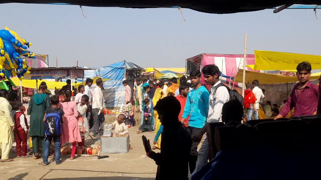 Mele me dekhne ko kya mila