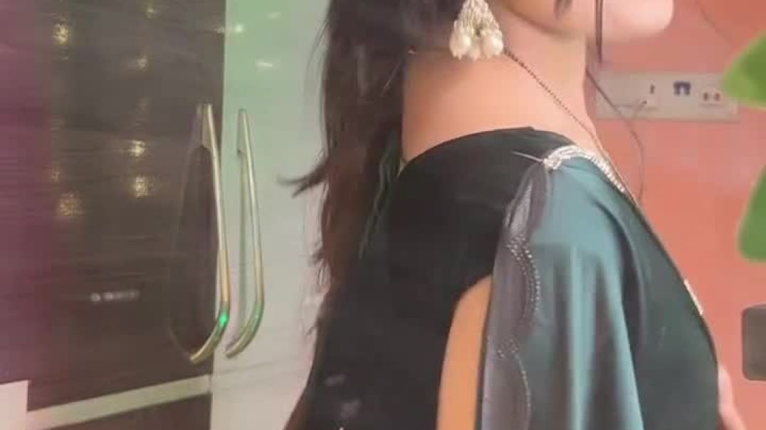 Saiya_sewa_kare_🤭🫣🫠__#reelsinstagram_#reels_#trending_#viral_#explorepage_#trendingreels_#explore_#fyp_#bhojpuri_#bhojpurireels_#video_#[9