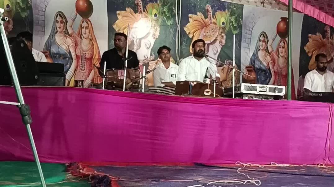 ⁣Comedy with bhajan by vishal ji kavya