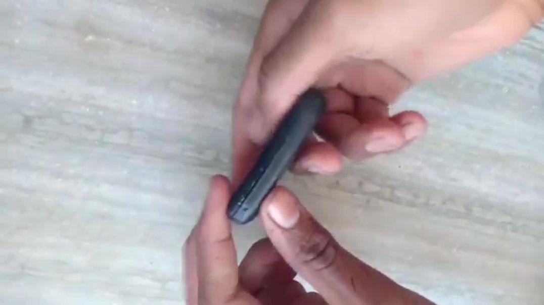 ⁣Chote mobile ma kya aata hai