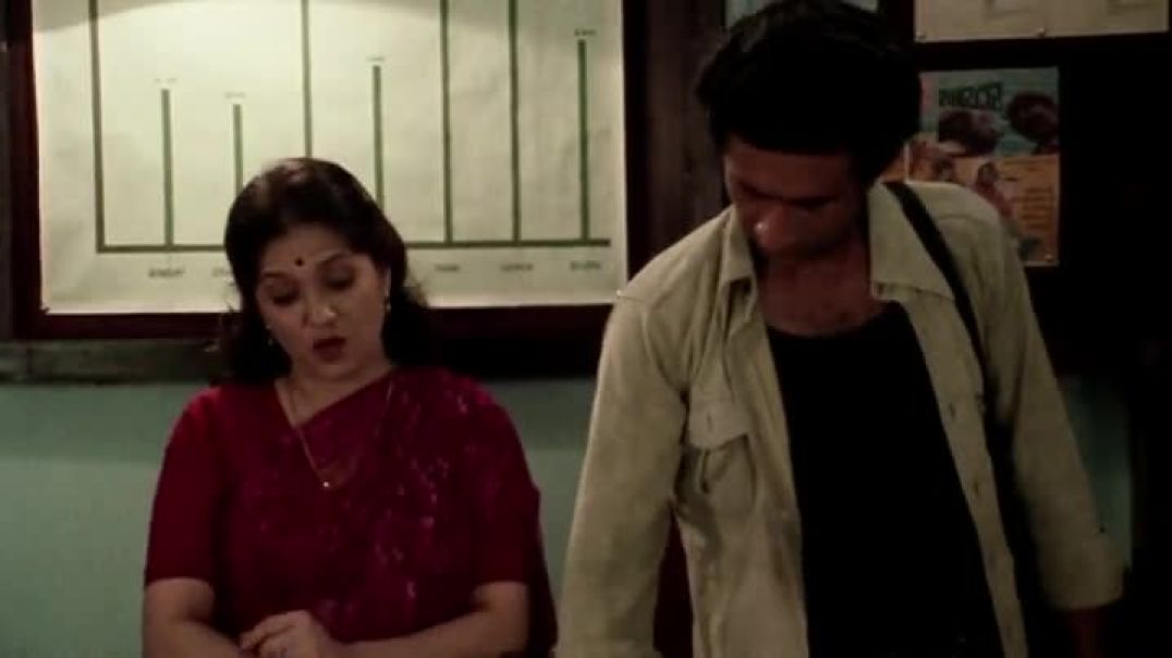 ⁣Jaane bhi do yaro movie