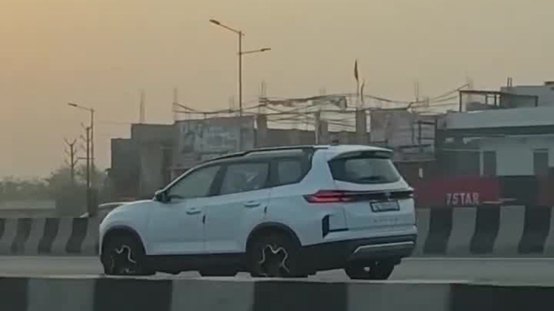 ⁣Tata Safari status 2025