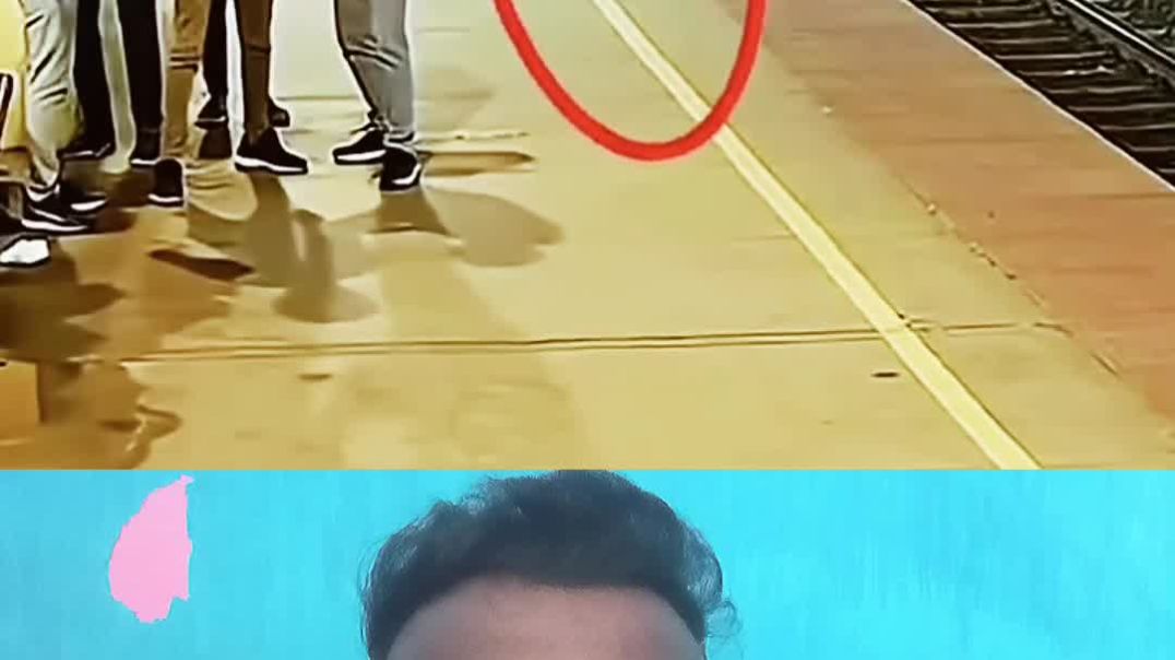 ⁣Bhul kar aisi jagah khada nahin rahana chahie