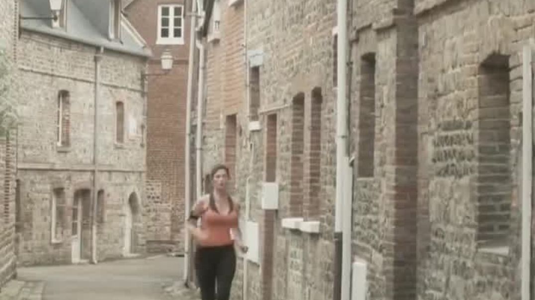 ⁣Old man obsessed movie explaining in hindi kumar Dev studio