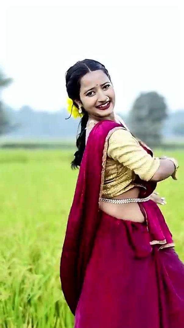 Aapka_Aana_Dill_Dhadkana_#hindisong_#romanticsong_#aapkaaanadildhadkana(480p)