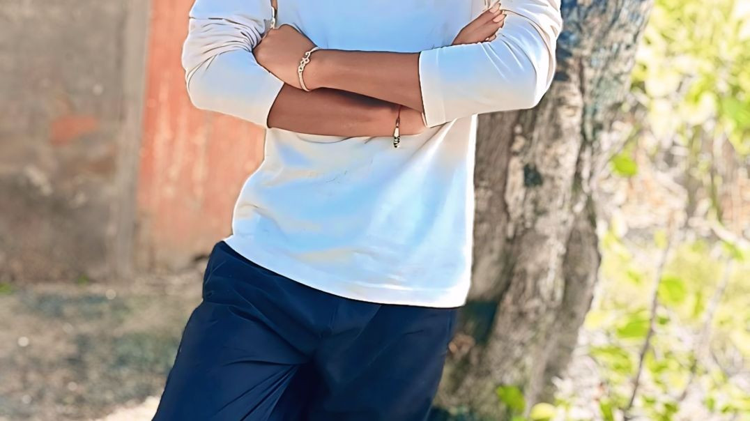 ⁣चैन दे प्यार दे