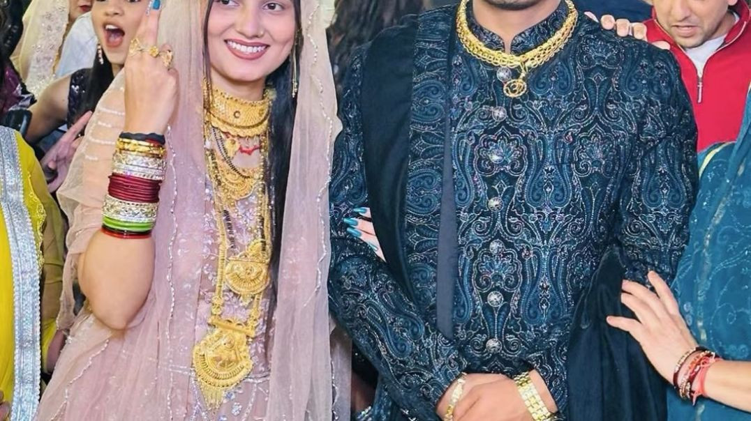 ⁣Mohit or Anjli ka ❤❤❤Romance