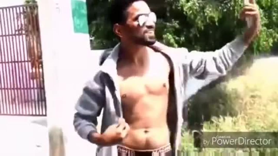 ⁣थोडी सी लेंगे प्यार से        हिंदी गाना