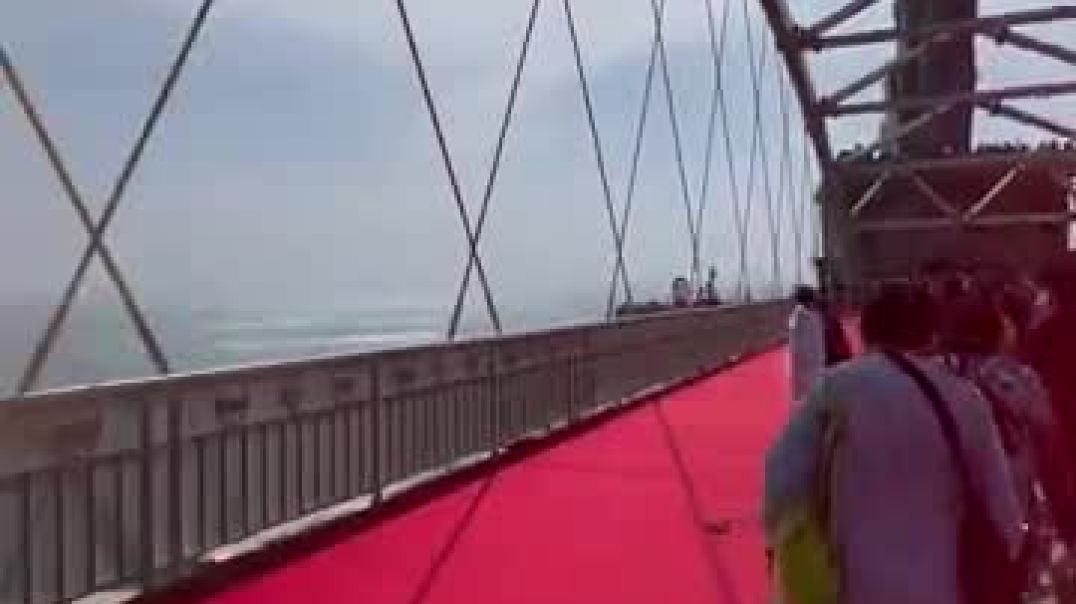 महाराष्ट्रात काचेचा पुल..