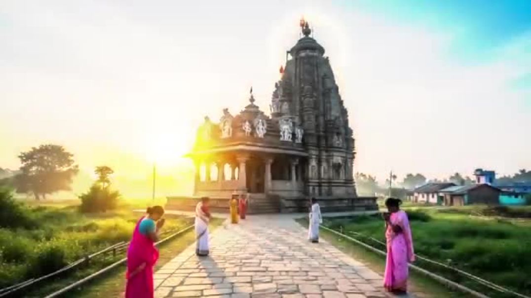 ⁣रास्ते में मंन्दिर देख कर प्राणम करना चाहिए या नही। #shiva #Lordshiva #spiritualstory