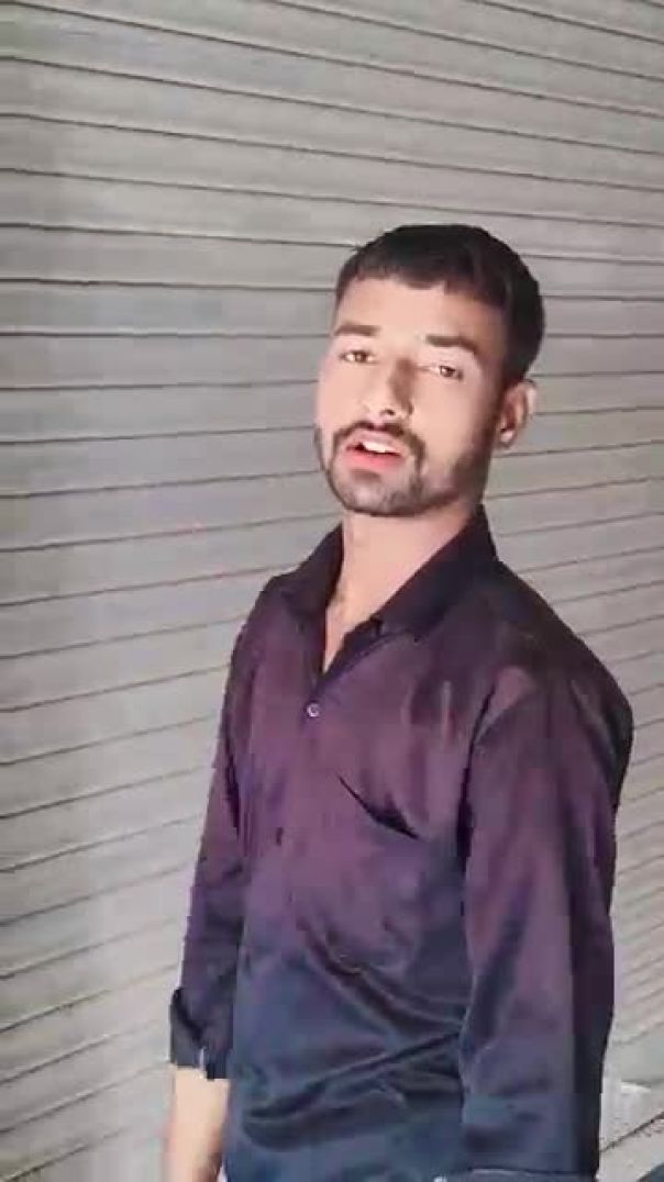 tujhe_pyar_Se🥺_dekhne_❤️_Wala_tujhe_apna_samajhne_💔wala_ek_Dil_❤️‍🩹Hai_!!_#bolleywoodsong(360p)