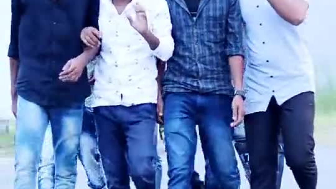 বন্ধুদের সাথে ঘুরার আনন্দ 💐💐