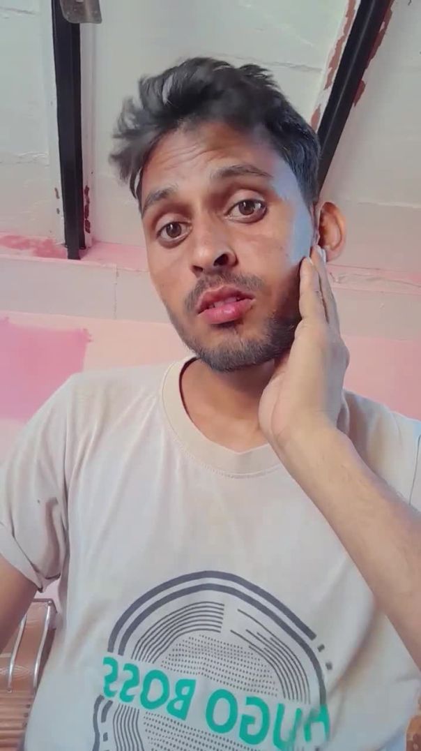 makeup_nahi_karte_isliye_#funny_#comedy_#shortsfeed_#shortvideos_#viralvideos_#shorts_#youtubeshorts(720p)