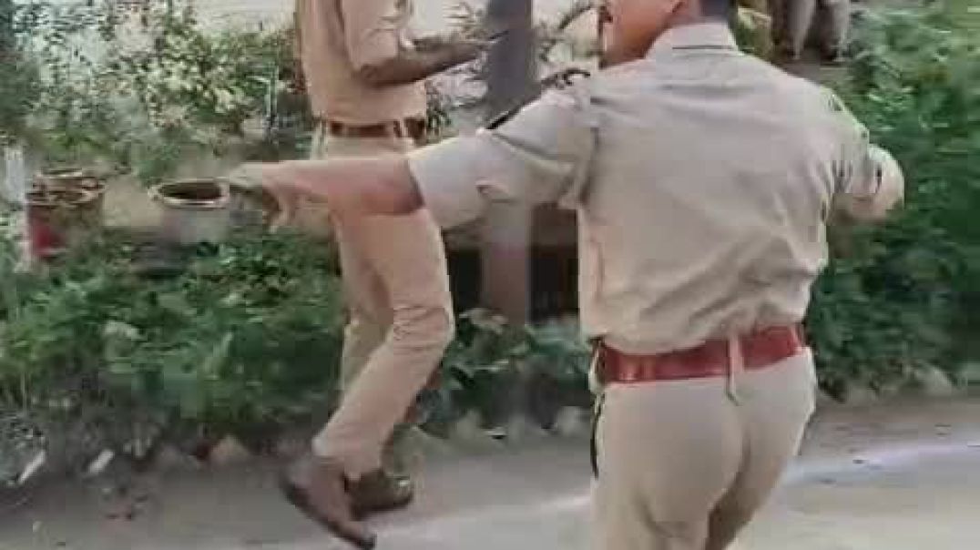 ⁣police dance in deshbhakti song