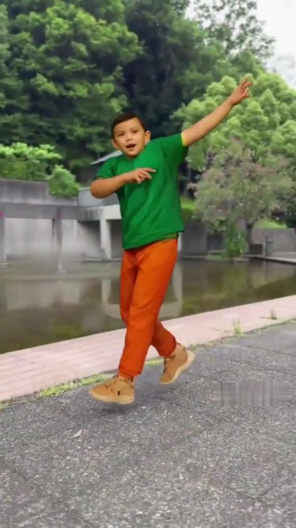 Chikiri Chikiri | Peddi | Ramcharan | #dance #chikirichikiri #peddi #youtubeshorts #shorts