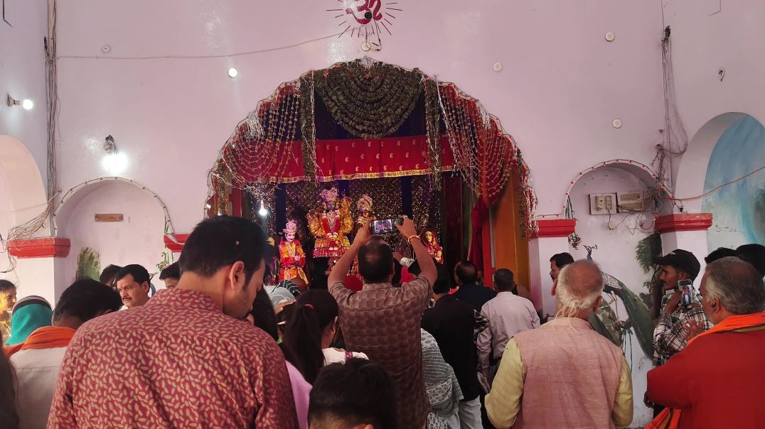 गोवर्धन मंदिर चरखारी ll kailashverma