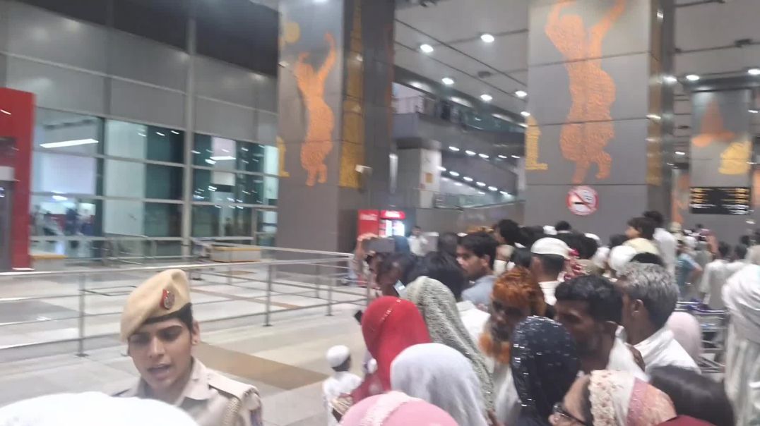 ⁣Dehli airport video vlogs 🥰💕 #trendingvideoviral #india