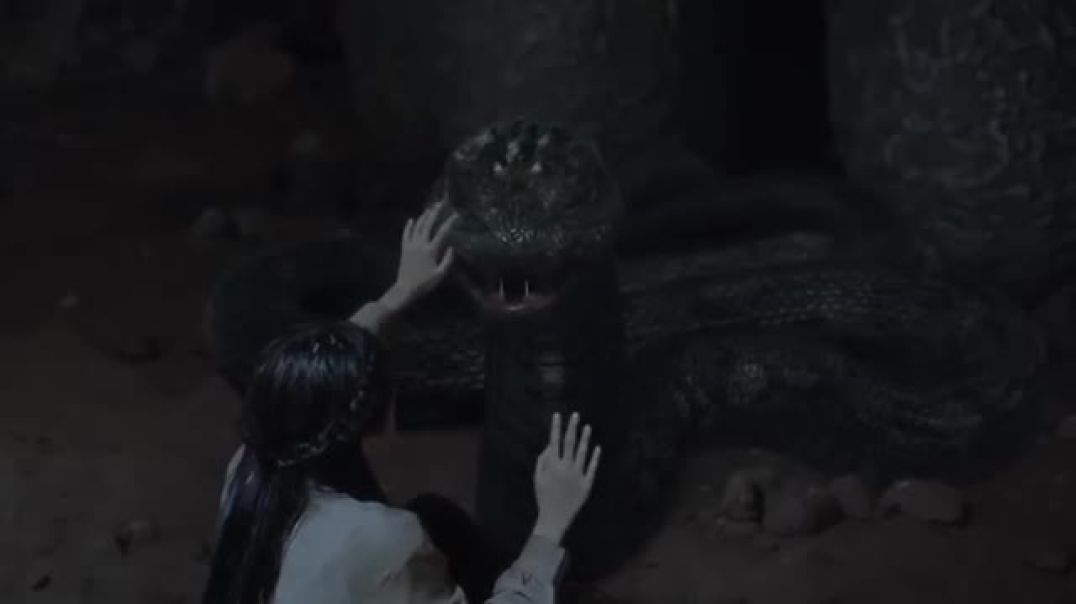 ⁣"Hollywood Movie Explain in Hindi 🎥 | पूरी कहानी आसान शब्दों में 🔥 | Ending Explained 😱"