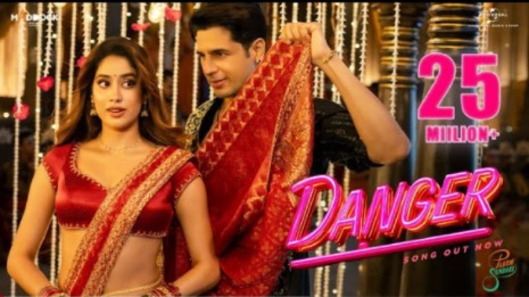 ⁣Danger - Param Sundari _ Sidharth M_ Janhvi K _ Sachin-Jigar_ Vishal Dadlani_ Parvati M_ Amitabh B(7