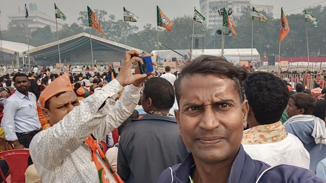 Patna Gandhi maidan shapath grahan samaroh 20 November 2025 fighter helicopter Uttara Gandhi maidan