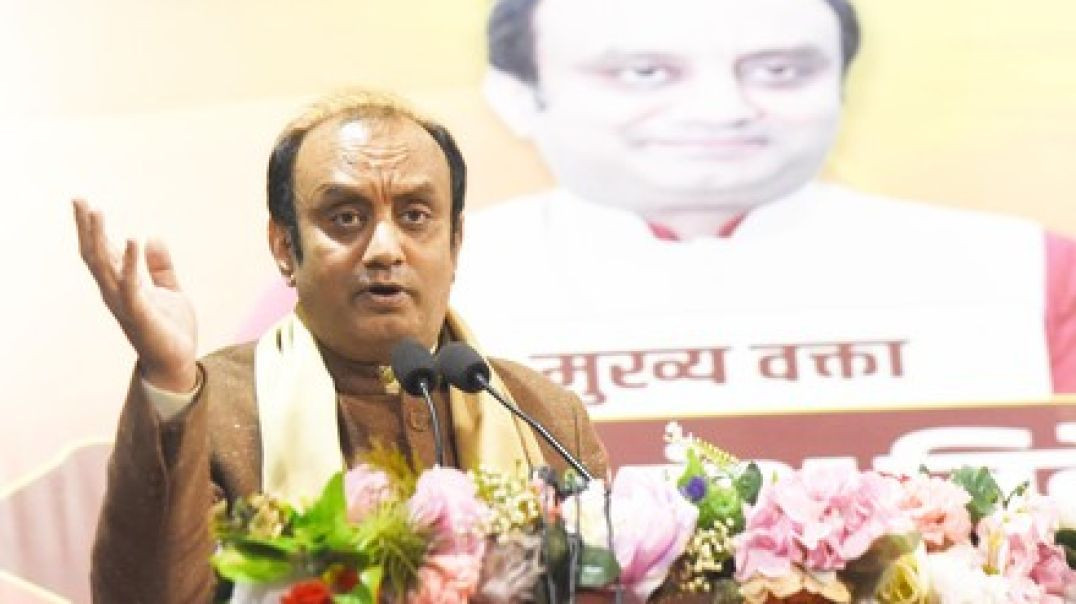 ⁣गुलामी की मानसिकता से आखिर कब बाहर निकले