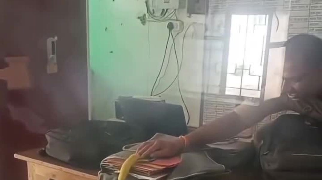 ⁣Funny reaction 😂🤣