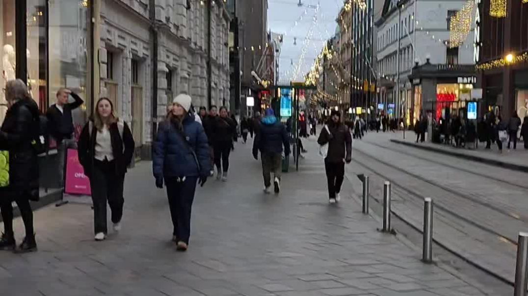 ⁣2025-12-04-181631210