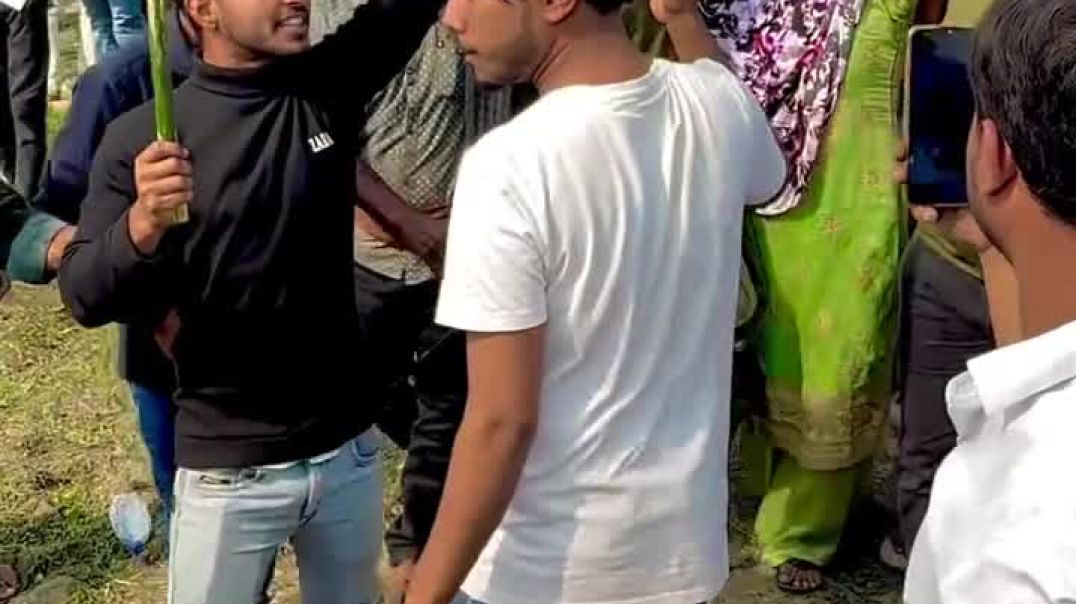 ⁣Facebook_1765160796933(720p)