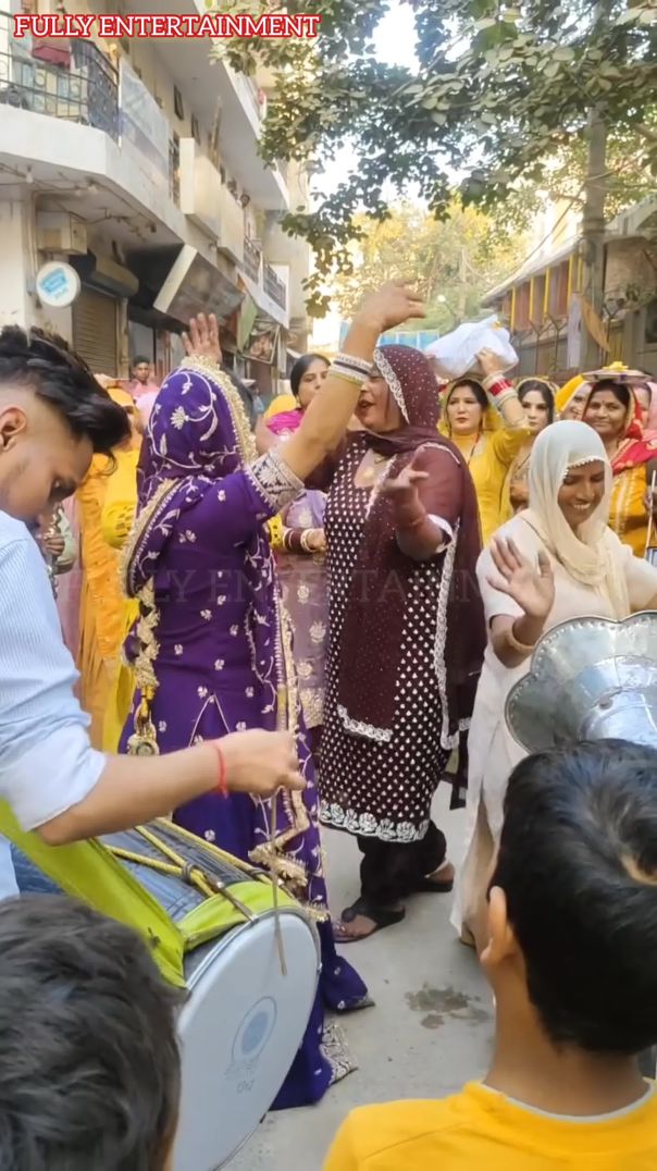 Sapna bhabhi ka nagin dance