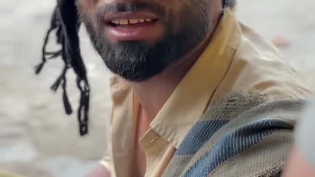 ⁣Chalak mistri 😅😂