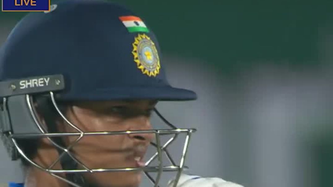 ⁣యశస్వి జైస్వాల్ స్పెషల్ 💥  సిక్స్‌తో అదరగొట్టిన టీమిండియా ఓపెనర్ 😎  #INDvSA | 3rd ODI లైవ్ 📺 Star Sp