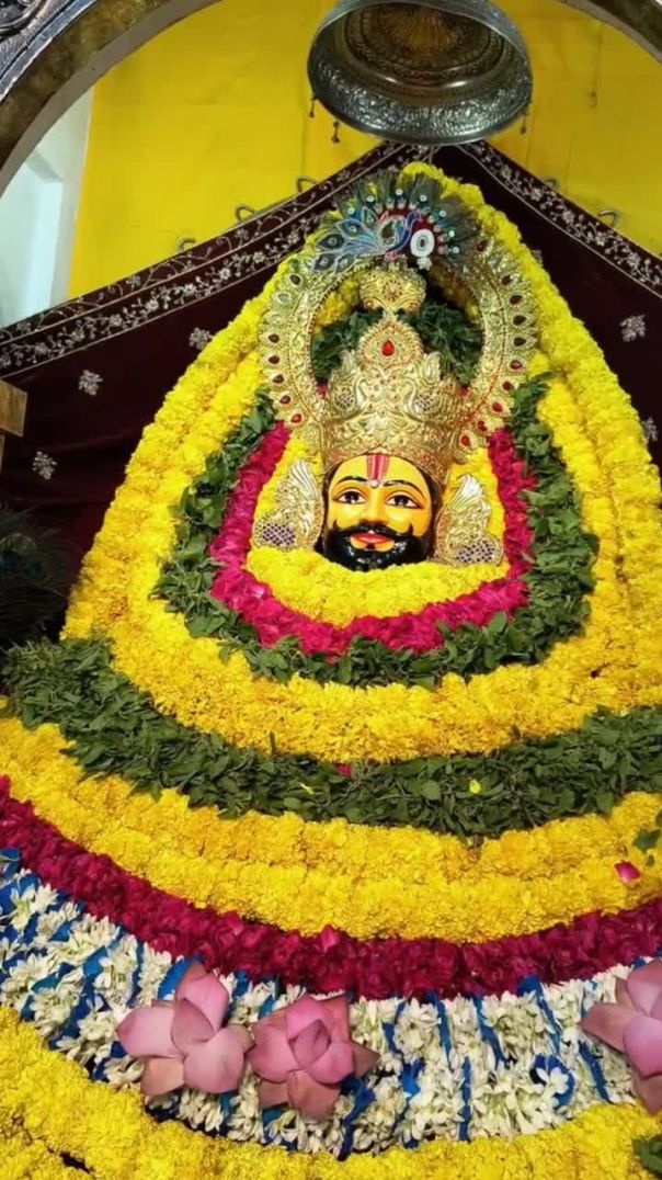 अपनों ने काबिल ना समझा पर श्याम ने संभाल लिया 🙏✨ | Khatu Shyam Status #shorts​