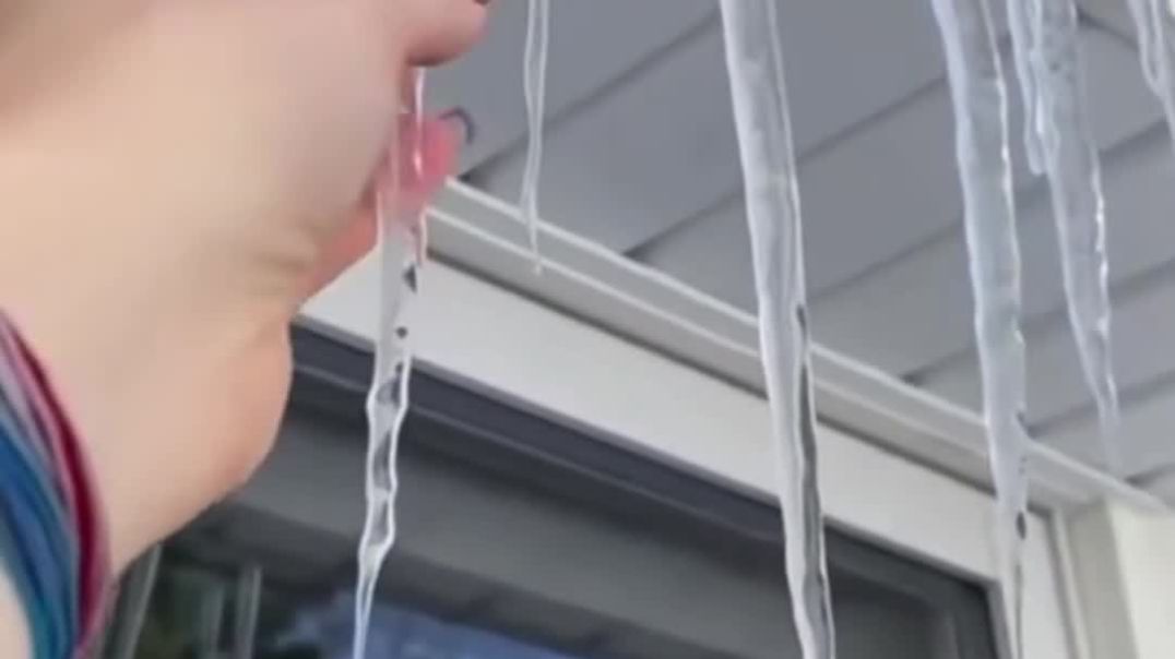 ⁣Pakistani India ghumne aya 😂