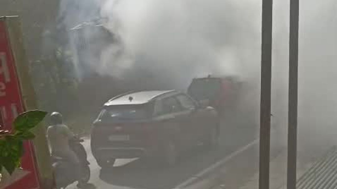 Ghadi mai Aag lag gai aachanak 😭 mp mai